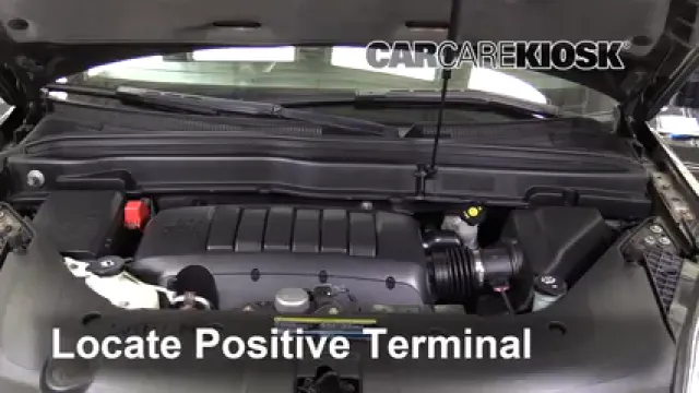 2010 Saturn Outlook XE 3.6L V6 Battery Jumpstart